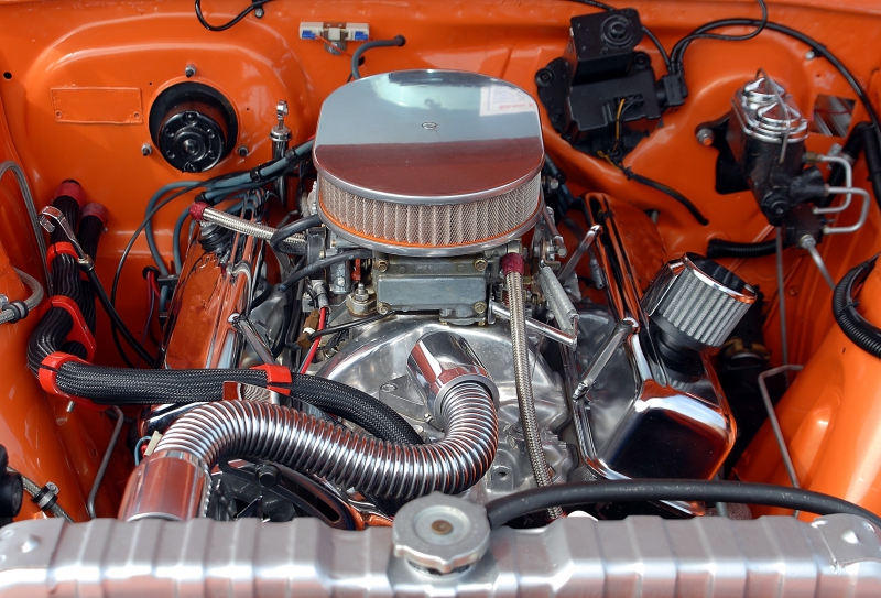 garagiste-OLLIERES-min_car-engine-1738309